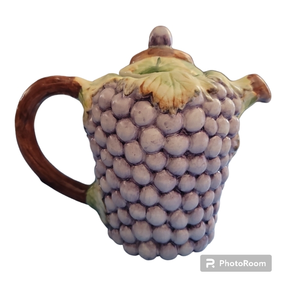 Majolica Portuguese pottery hand painted grape coffee tea pot 213 vtg - Picture 3 of 8